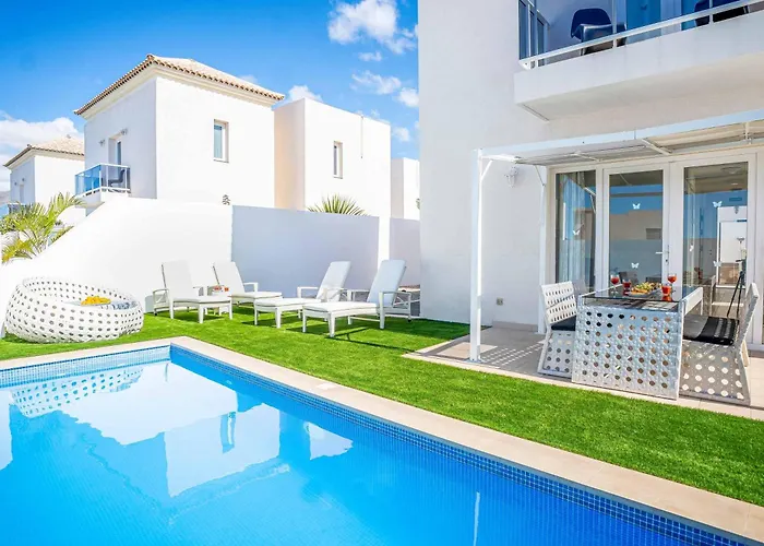 Primrose Вілла Адехе